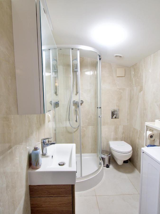Apartment Sunhouse 300 M Beach, 50 M Monte Cassino *
